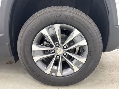 New 2026 Chevrolet Equinox LT FWD image 35