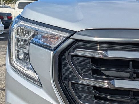 Used 2022 GMC Terrain AT4 image 10