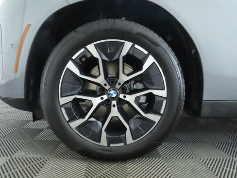 Used 2025 BMW X3 xDrive30i w/ Premium Package image 32