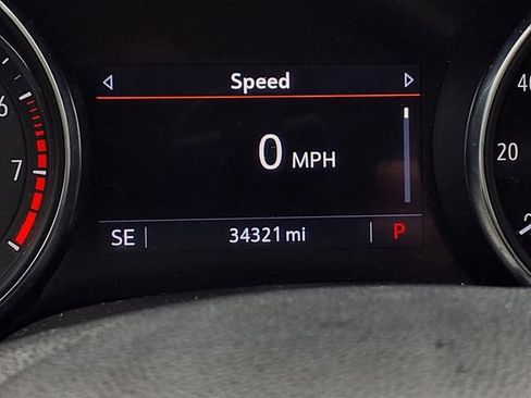 Used 2023 Buick Encore GX Preferred w/ Cold Weather Comfort Package image 17