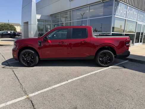 Used 2026 Ford Maverick Lariat w/ Black Appearance Package AWD/4WD image 9