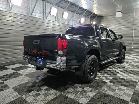 Used 2019 Toyota Tacoma SR5 image 5