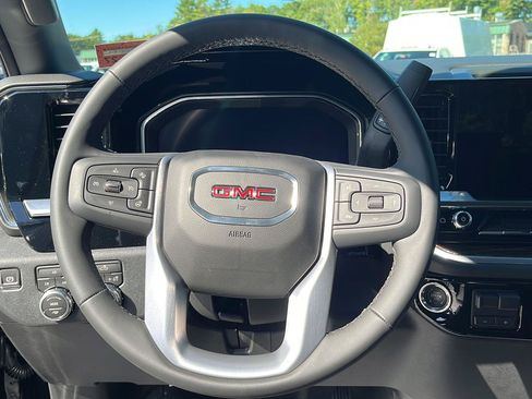 New 2026 GMC Sierra 2500 SLE w/ SLE Value Package; AWD/4WD image 15