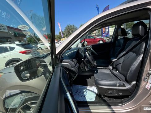 Used 2015 Subaru Forester 2.5i Touring w/ Eyesight & Navigation System AWD/4WD image 21