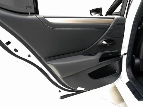 Used 2023 Lexus ES 350 F Sport image 39