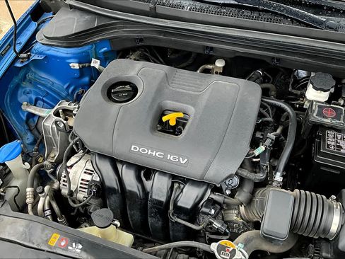 Used 2018 Hyundai Elantra Value Edition FWD image 32