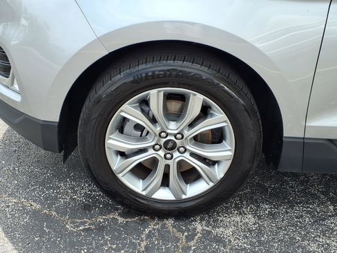Used 2024 Ford Edge Titanium AWD/4WD image 32