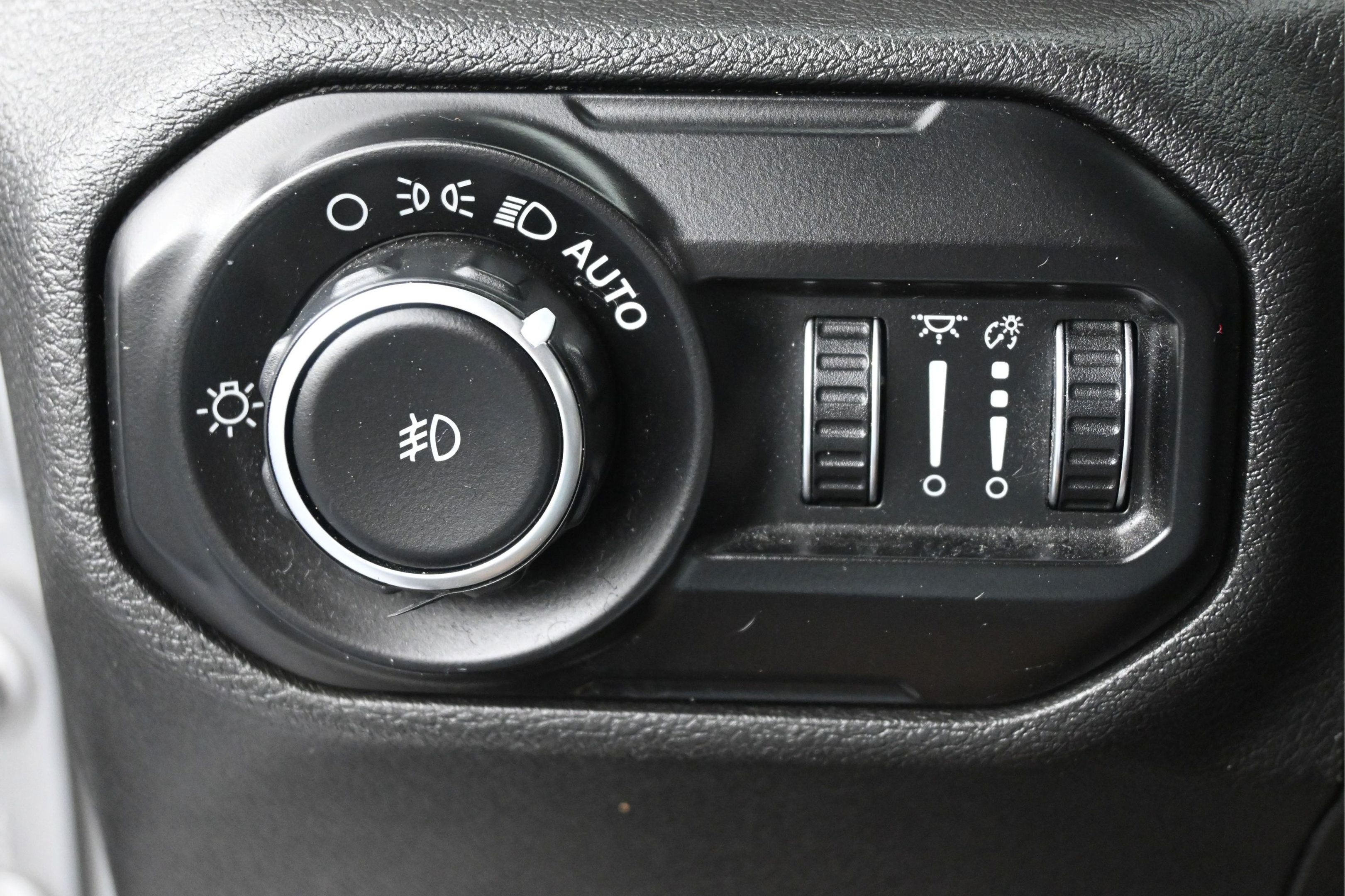 Used 2021 Jeep Wrangler Unlimited Rubicon AWD/4WD image 21
