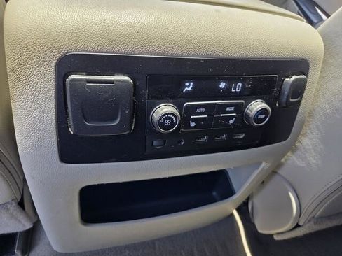 Used 2019 GMC Yukon XL Denali w/ Denali Ultimate Package AWD/4WD image 19