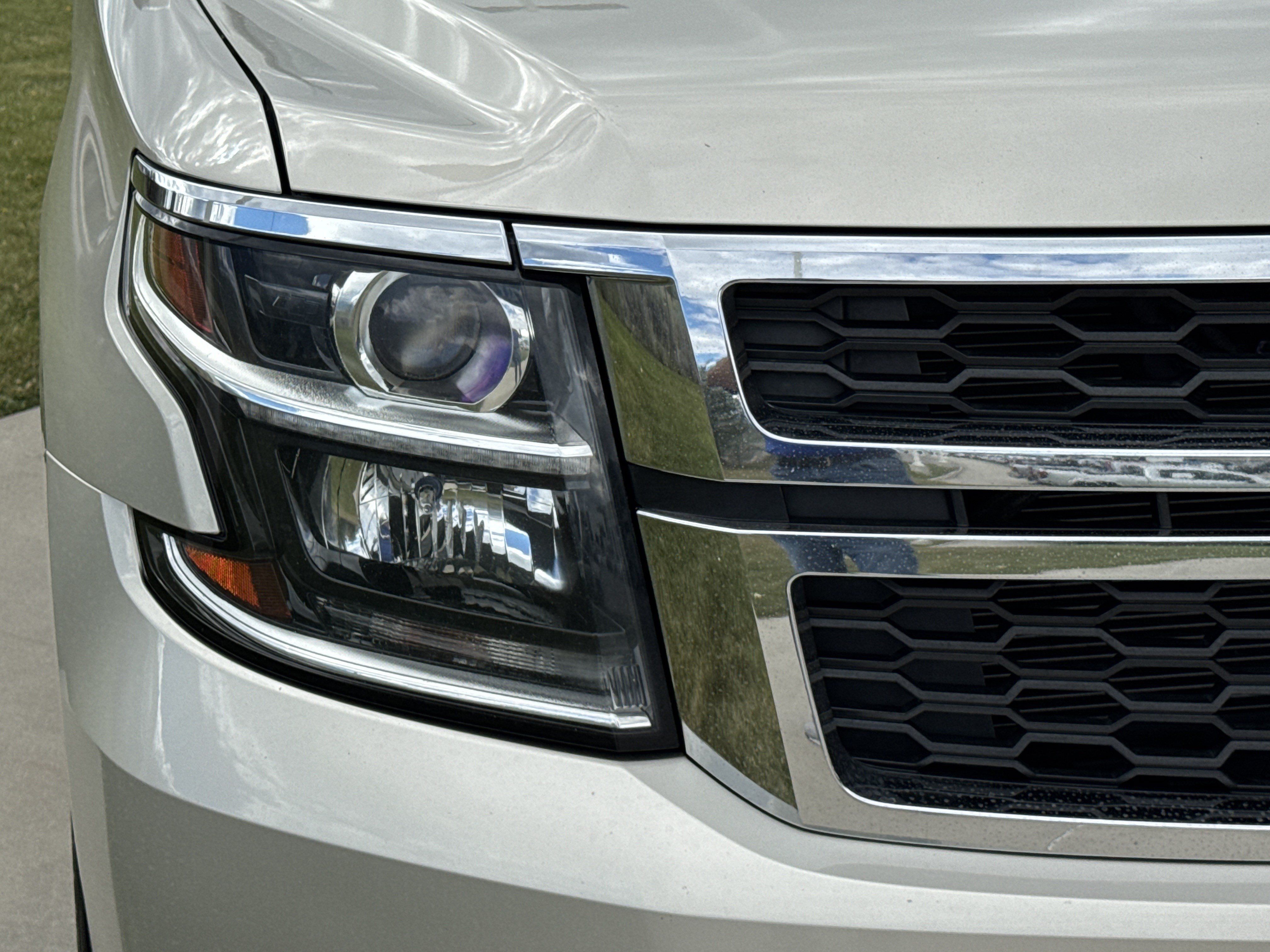 Used 2015 Chevrolet Suburban LT AWD/4WD image 10