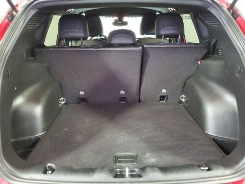 Used 2024 Jeep Compass Latitude image 9