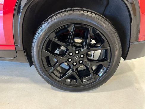 Used 2024 Chevrolet Traverse RS image 14