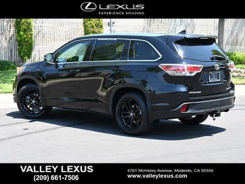 Used 2016 Toyota Highlander Limited AWD/4WD image 4