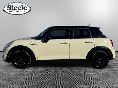 Used 2018 MINI Cooper S image 2
