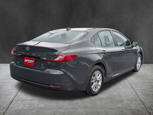 Used 2025 Toyota Camry LE FWD image 4