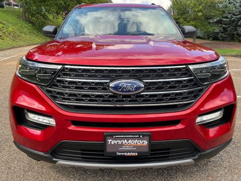 Used 2020 Ford Explorer XLT w/ Equipment Group 202A AWD/4WD image 31