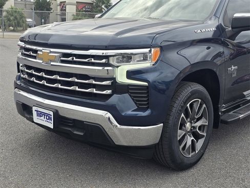 Used 2022 Chevrolet Silverado 1500 LT image 11