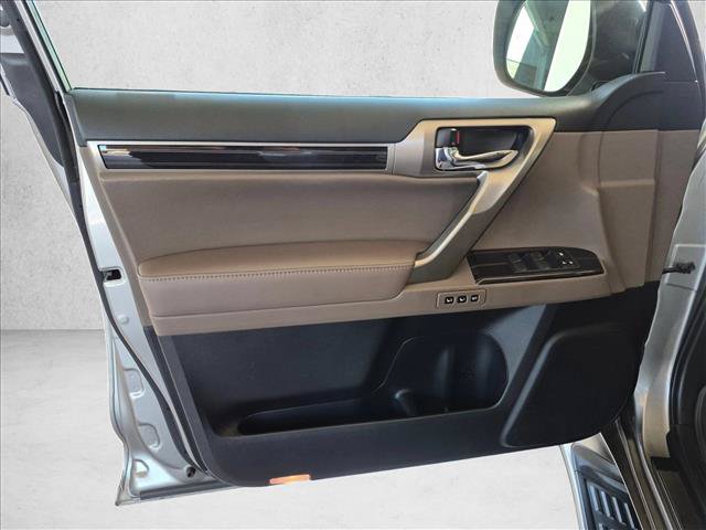 Used 2020 Lexus GX 460 Premium w/ Premium Package AWD/4WD image 14
