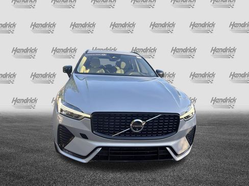 Used 2024 Volvo XC60 B5 Plus w/ Protection Package Premier AWD/4WD image 3