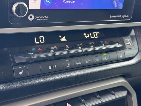 Used 2022 Toyota Tundra SR5 w/ SR5 Premium Package RWD image 20