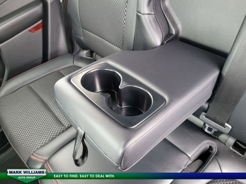 Used 2024 Ford Escape ST-Line Select w/ Tech Pack #2 image 17