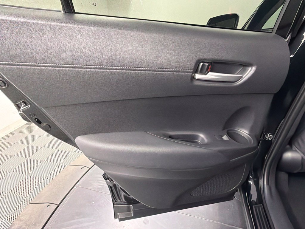 Used 2024 Toyota Corolla Cross XLE w/ Convenience Package FWD image 39