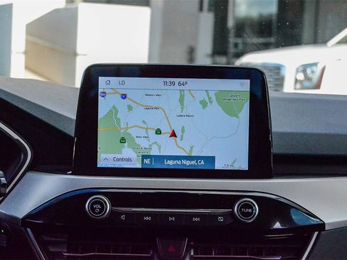 Used 2020 Ford Escape SEL image 15