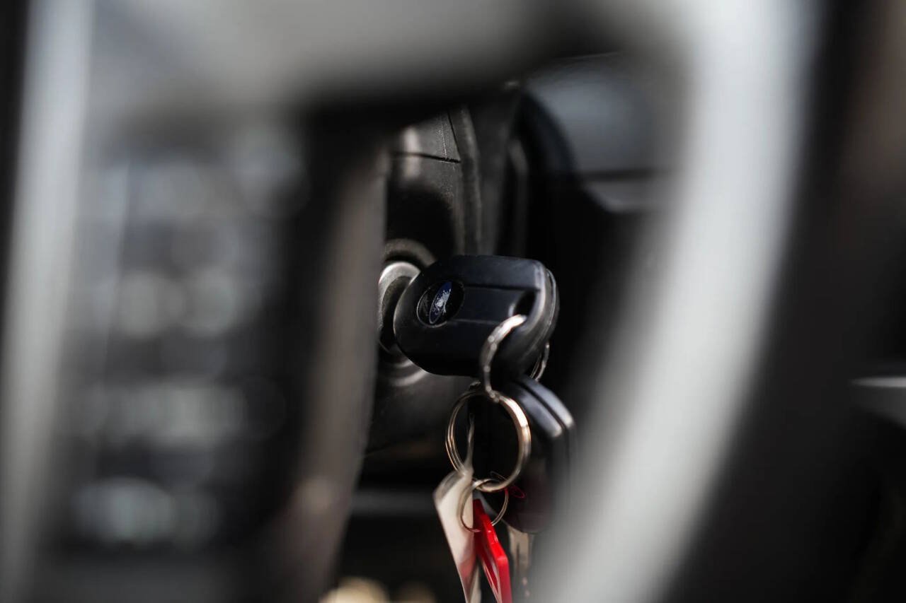 Used 2013 Ford F150 XLT w/ Mid Equipment Group RWD image 25