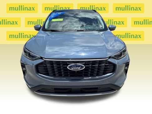 Used 2024 Ford Escape Platinum w/ Class II Trailer Tow Package AWD/4WD image 12