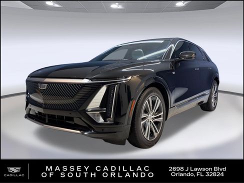 Certified 2024 Cadillac Lyriq Luxury RWD image 1
