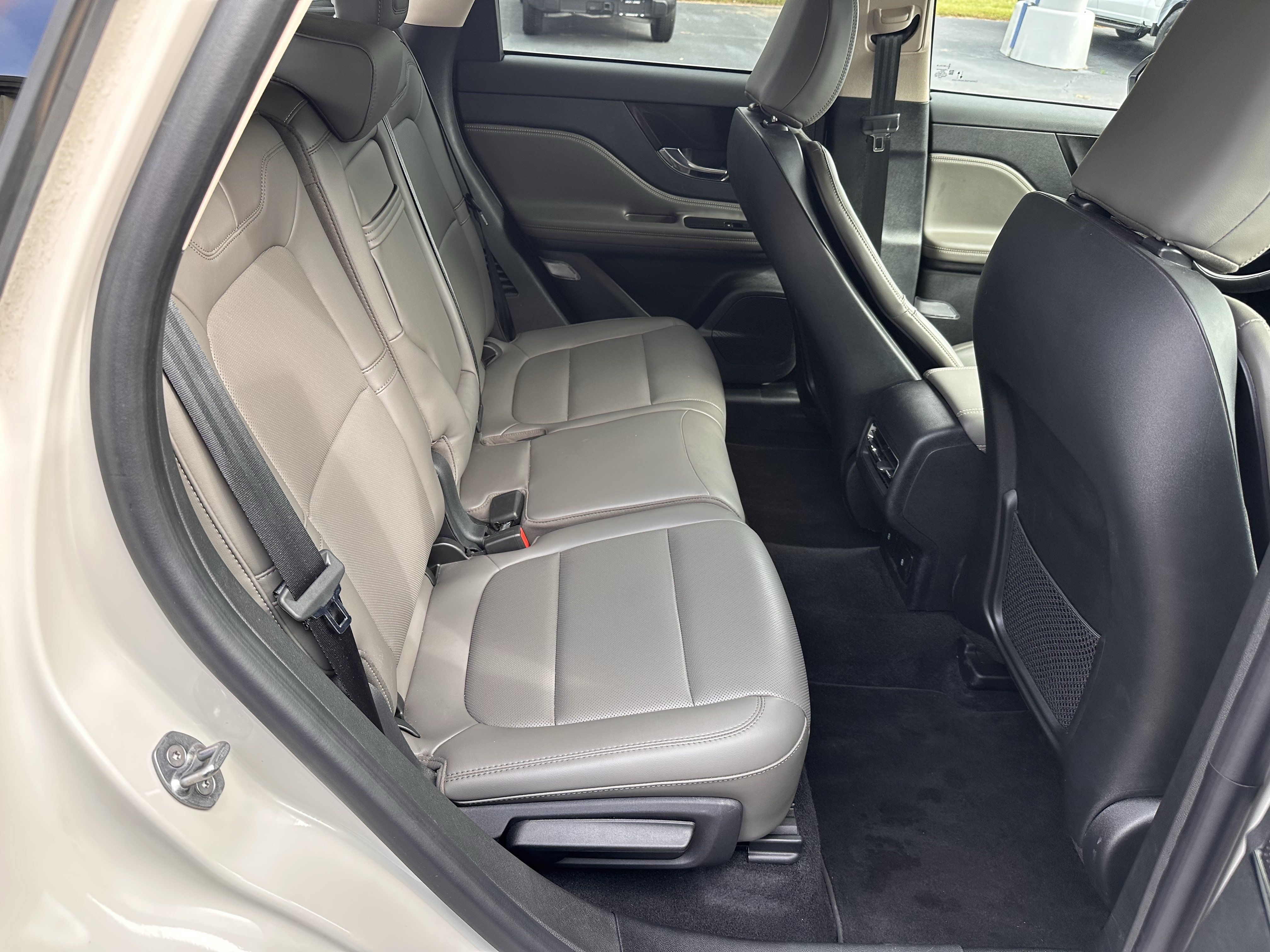 Used 2024 Lincoln Corsair AWD w/ Equipment Group 101A image 11