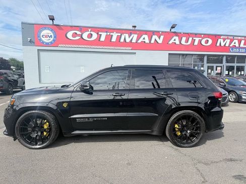 Used 2018 Jeep Grand Cherokee Trackhawk AWD/4WD image 8