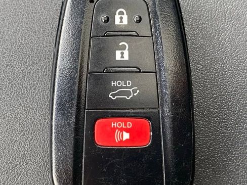 Used 2021 Toyota Highlander Platinum image 39