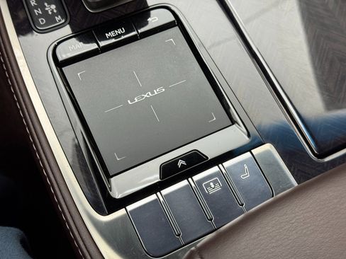 Used 2018 Lexus LS 500 AWD w/ Interior Upgrade Package image 33