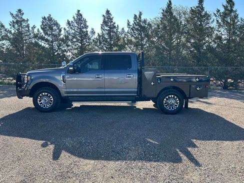 Used 2022 Ford F250 Lariat w/ Chrome Package AWD/4WD image 3