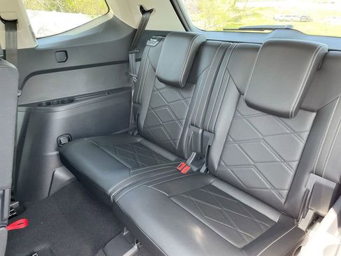 New 2025 Volkswagen Atlas SE image 47