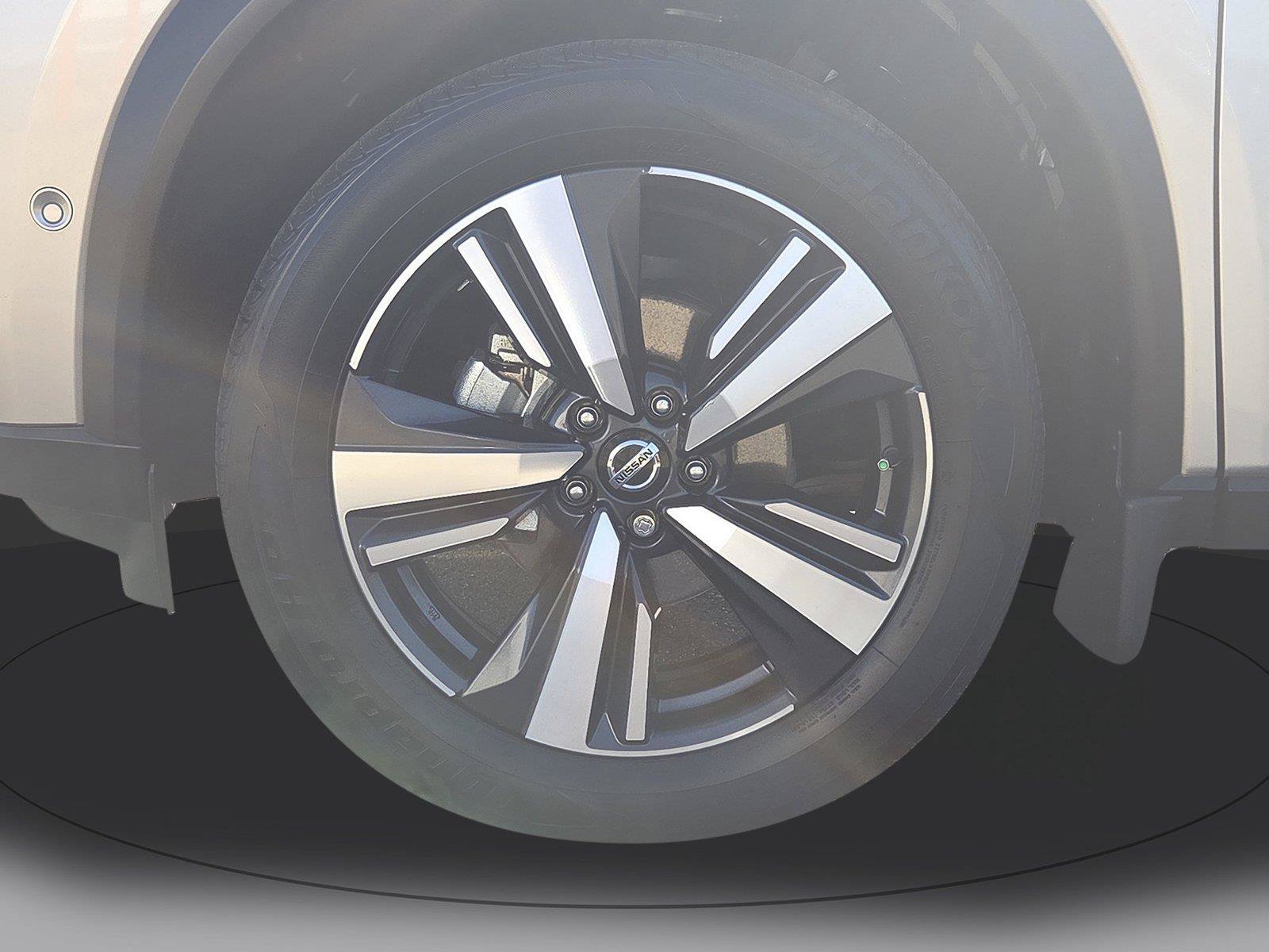 Used 2021 Nissan Rogue Platinum FWD image 9