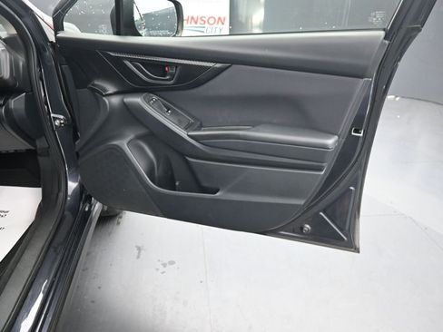 Used 2018 Subaru Crosstrek 2.0i Premium w/ Popular Package #2 AWD/4WD image 12