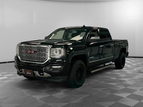 Used 2017 GMC Sierra 1500 Denali w/ Denali Ultimate Package AWD/4WD image 4