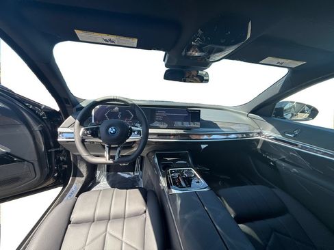 New 2026 BMW 750e xDrive AWD/4WD image 19