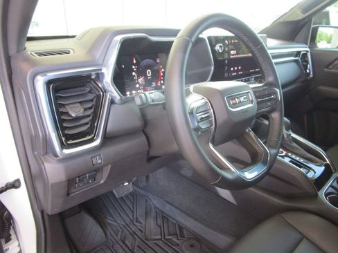 Used 2023 GMC Canyon Elevation w/ Elevation Premium Package AWD/4WD image 31