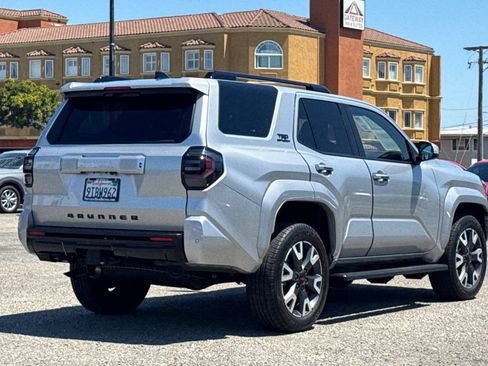 Used 2025 Toyota 4Runner TRD Sport AWD/4WD image 4