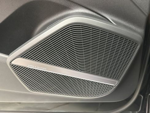 Used 2021 Audi SQ5 Prestige AWD/4WD image 17