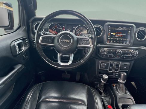Used 2022 Jeep Wrangler Unlimited Sahara w/ LED Lighting Group AWD/4WD image 6