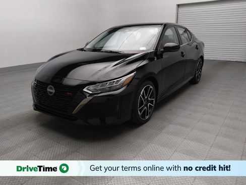 Used 2025 Nissan Sentra SR FWD image 1