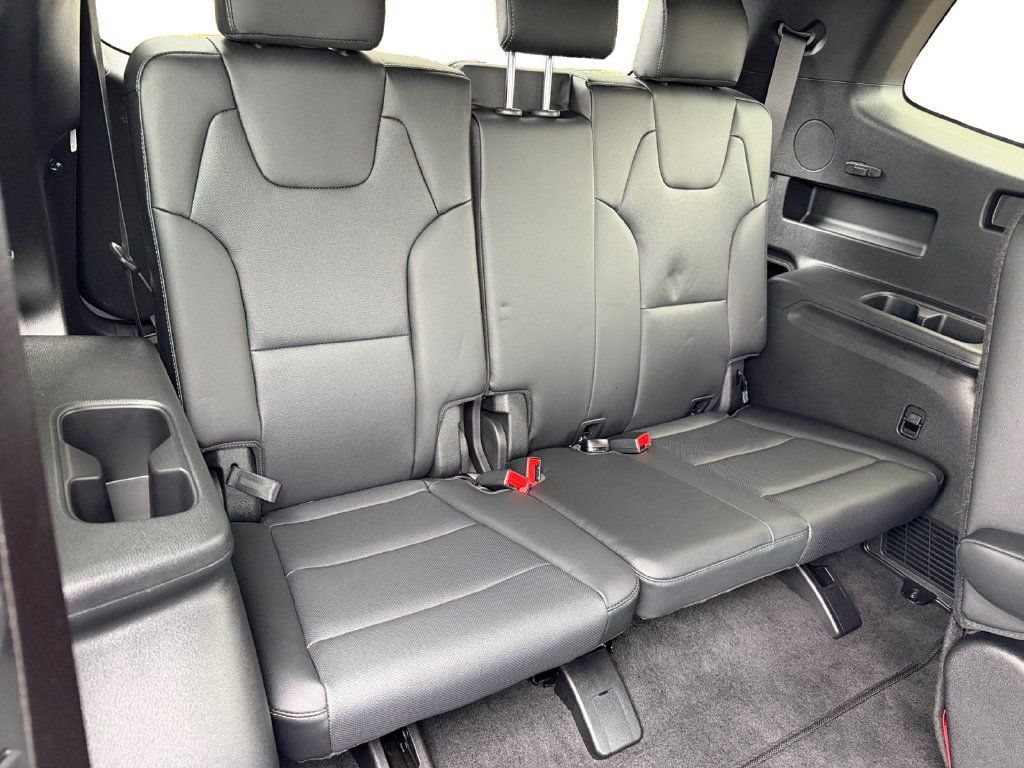 Used 2025 Kia Telluride EX X-Line AWD/4WD image 10