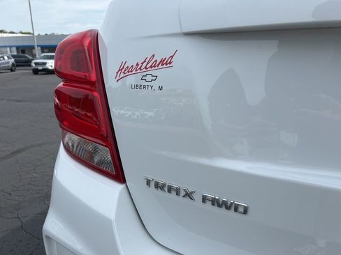 Used 2022 Chevrolet Trax LT w/ LT Convenience Package image 13