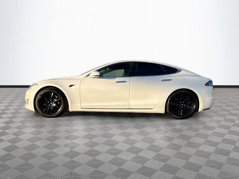 Used 2020 Tesla Model S Long Range Plus image 4