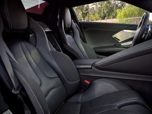 Used 2023 Chevrolet Corvette Stingray Premium Conv w/ Z51 Performance Package image 35