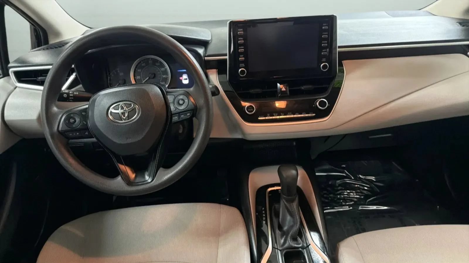 Used 2020 Toyota Corolla LE w/ Carpet Mat Package (TMS) FWD image 10